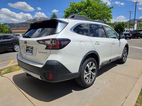 Used 2020 Subaru Outback Limited AWD/4WD image 5