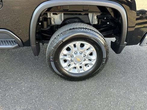 Certified 2024 Chevrolet Silverado 3500 LT w/ LPO, Dark Essentials Package image 5