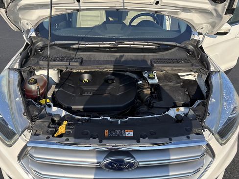 Used 2017 Ford Escape Titanium w/ Canadian Touring Package AWD/4WD image 33