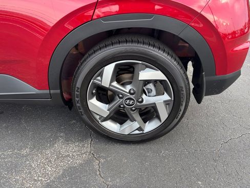 Certified 2025 Hyundai Venue Limited image 22