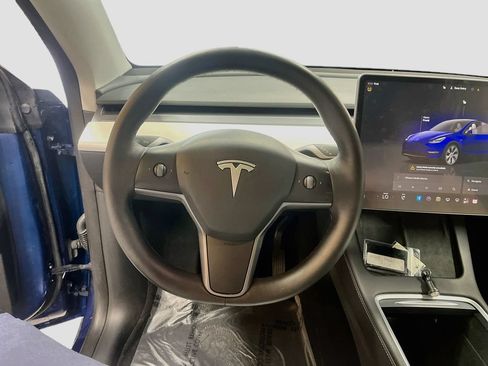 Used 2023 Tesla Model Y Long Range AWD/4WD image 10