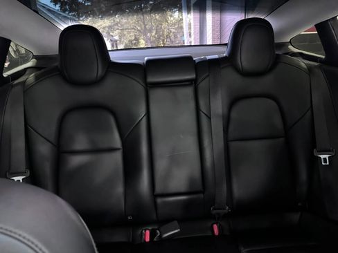 Used 2019 Tesla Model 3 Mid Range RWD image 37