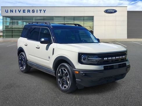 Certified 2024 Ford Bronco Sport Outer Banks w/ Tech Package AWD/4WD image 1