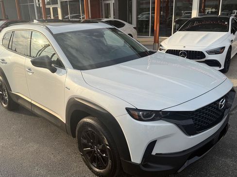 Used 2025 MAZDA CX-50 AWD 2.5 Hybrid w/ Premium Pkg image 10