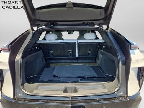 Certified 2024 Cadillac Lyriq Sport RWD image 35