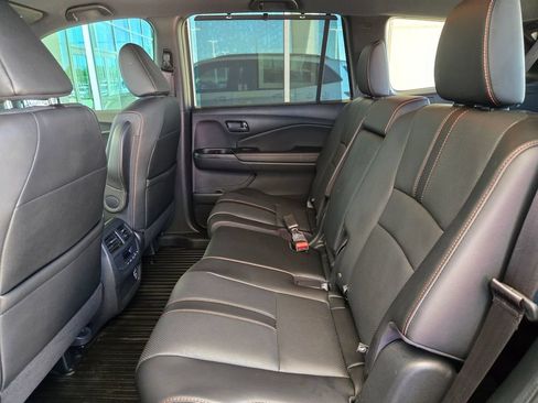 Used 2022 Honda Pilot TrailSport image 14