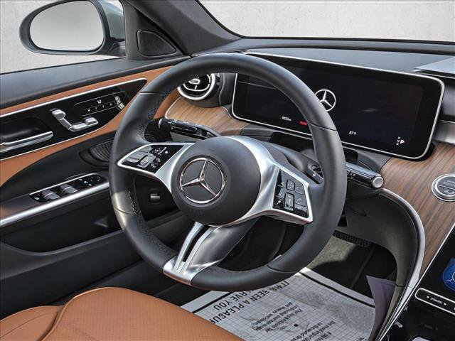 Used 2024 Mercedes-Benz C 300 Sedan image 29