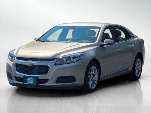 Used 2016 Chevrolet Malibu LT w/ Power Convenience Package image 8