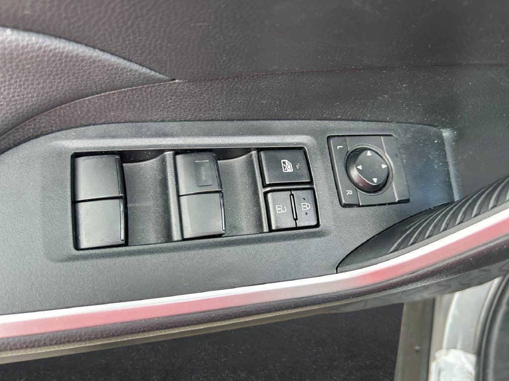 Used 2024 Toyota RAV4 LE FWD image 12