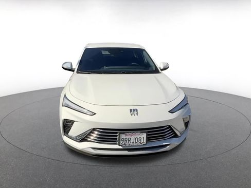 Used 2025 Buick Envista Preferred image 4