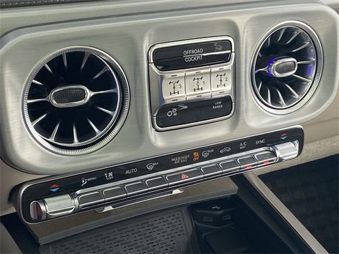 Used 2025 Mercedes-Benz G 63 AMG G 63 AMGﾮ image 17
