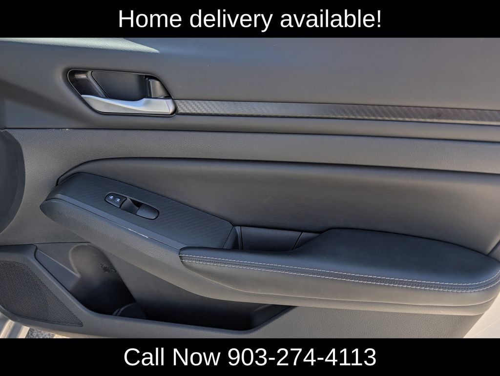 Used 2024 Nissan Altima 2.5 SV FWD image 33