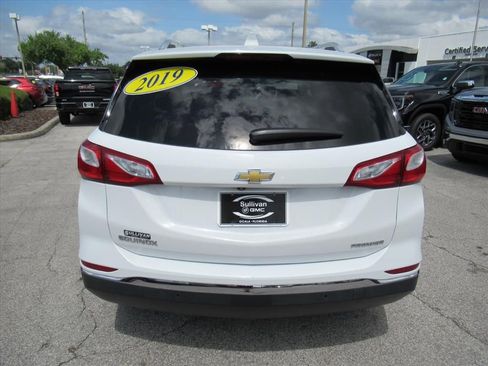 Used 2019 Chevrolet Equinox Premier FWD image 6