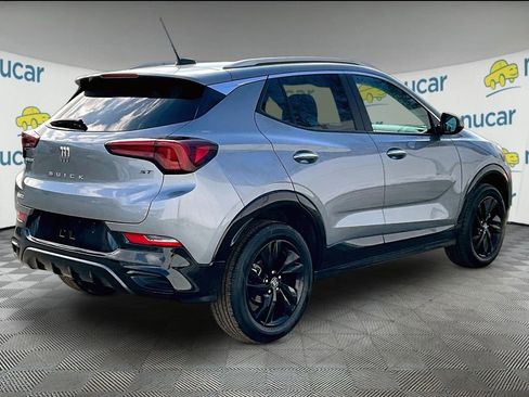 Used 2024 Buick Encore GX Sport Touring image 6