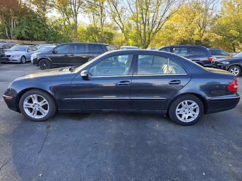 Used 2005 Mercedes-Benz E 320 4MATIC Sedan image 4