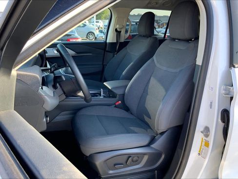 Certified 2025 Ford Explorer Active image 8