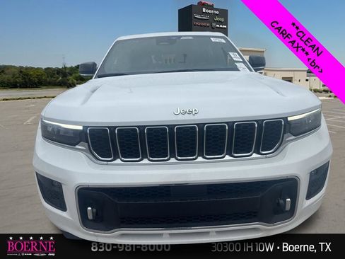 Used 2023 Jeep Grand Cherokee L Overland w/ Luxury Tech Group IV AWD/4WD image 5