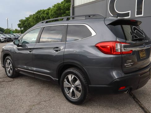 Used 2025 Subaru Ascent Premium AWD/4WD image 6