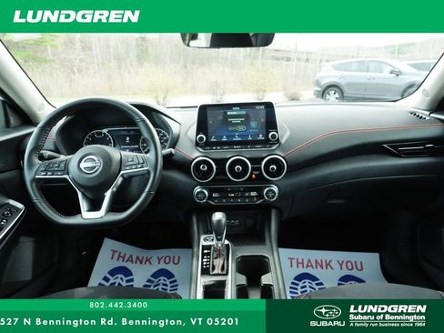 Used 2024 Nissan Sentra SR FWD image 8