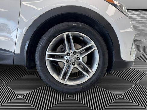 Used 2018 Hyundai Santa Fe AWD w/ SE Ultimate Tech Package 03 image 10