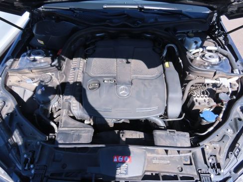 Used 2014 Mercedes-Benz E 350 4MATIC Sedan image 13