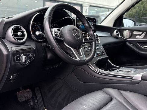 Used 2021 Mercedes-Benz GLC 300 GLC 300 w/ Premium Package image 15