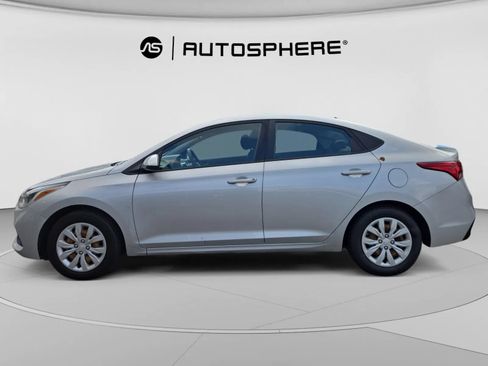 Used 2019 Hyundai Accent SE FWD image 4
