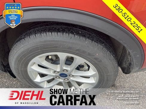 Used 2020 Ford Escape SE image 12