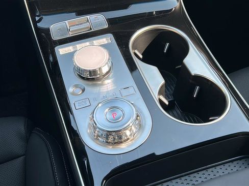 New 2026 Genesis GV70 2.5T image 20