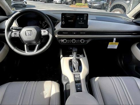 New 2026 Honda HR-V EX-L image 5