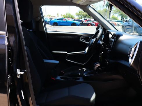Used 2022 Kia Soul LX w/ Technology Package FWD image 30