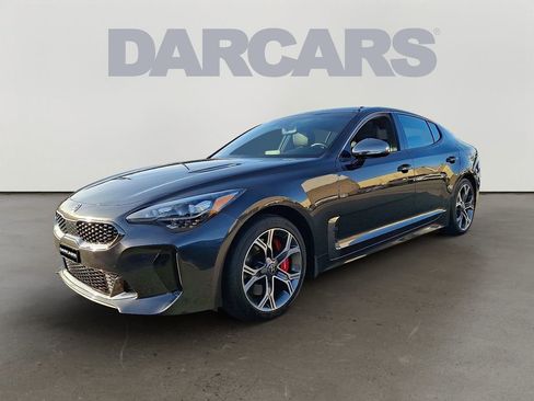 Used 2019 Kia Stinger GT1 image 3