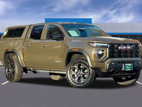 Certified 2025 GMC Canyon Elevation w/ Convenience Package image 2