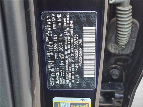 Used 2022 Hyundai Elantra SE FWD image 24