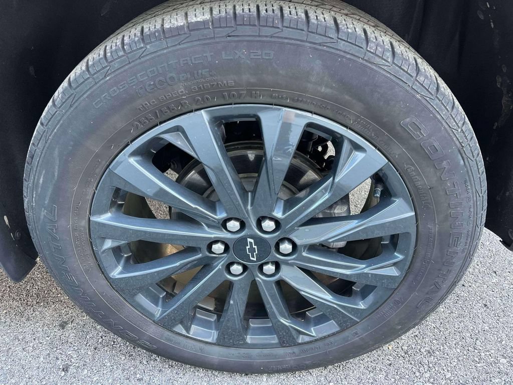 Used 2023 Chevrolet Traverse RS w/ LPO, Floor Liner Package AWD/4WD image 11
