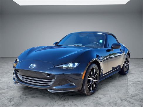 Used 2024 MAZDA MX-5 Miata Grand Touring w/ Weather Package image 3