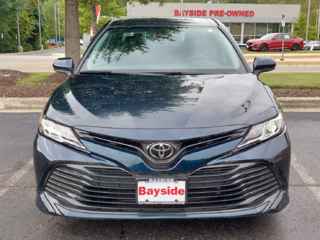 Used 2020 Toyota Camry LE FWD image 5