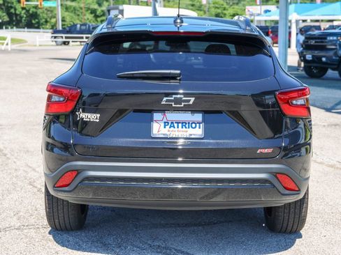 Used 2026 Chevrolet Trax RS FWD image 27