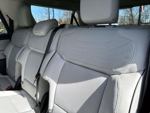 Used 2025 Ford Expedition Max Platinum w/ Platinum Ultimate Package image 13