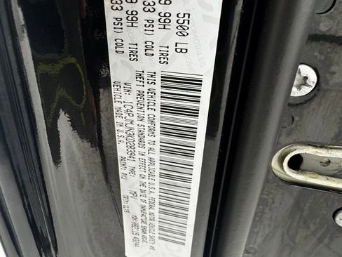 Used 2019 Jeep Cherokee Overland w/ Technology Group image 35