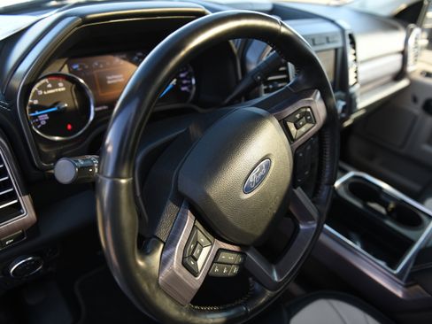 Used 2020 Ford F250 Limited image 23