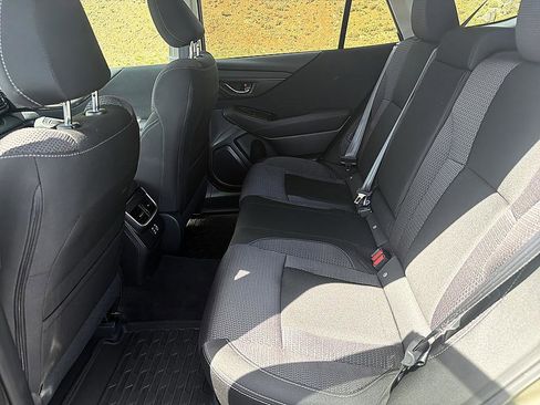 Used 2025 Subaru Outback Premium w/ Popular Package #1A AWD/4WD image 12