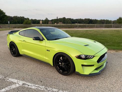 Used 2020 Ford Mustang GT RWD image 9