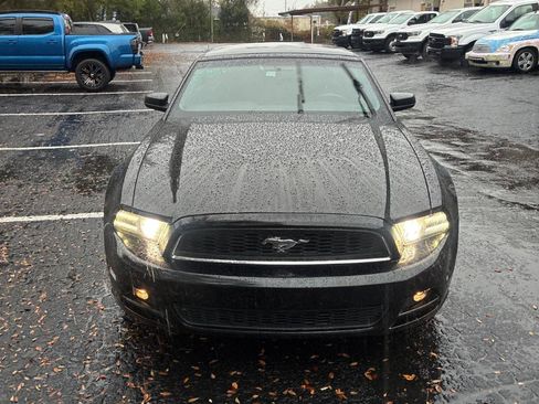 Used 2014 Ford Mustang 2dr Conv V6 w/ Equipment Group 102A image 2