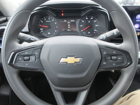Used 2024 Chevrolet Trax LS w/ LS Convenience Package image 22