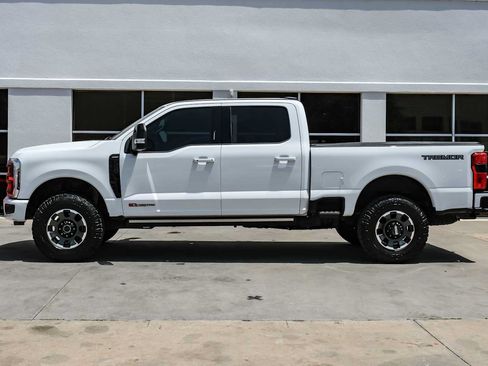 Used 2024 Ford F350 Lariat w/ Lariat Ultimate Package AWD/4WD image 17