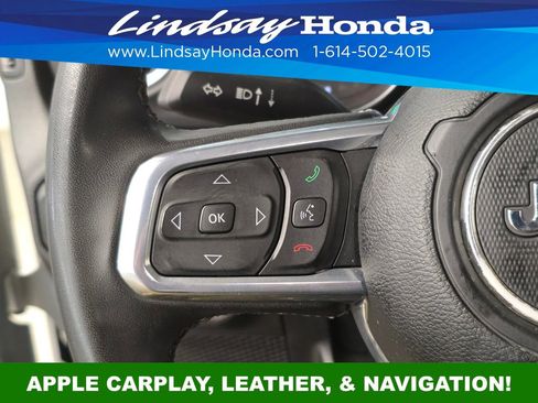 Used 2023 Jeep Wrangler Unlimited Sahara image 16