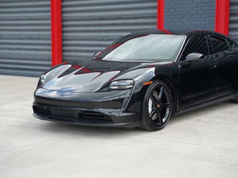 Used 2021 Porsche Taycan 4S AWD/4WD image 7