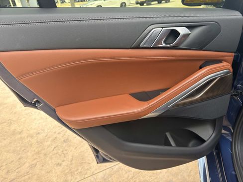 Used 2023 BMW X6 xDrive40i w/ M Sport Package image 12