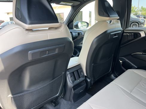 Used 2025 BMW X3 xDrive30i AWD/4WD image 19